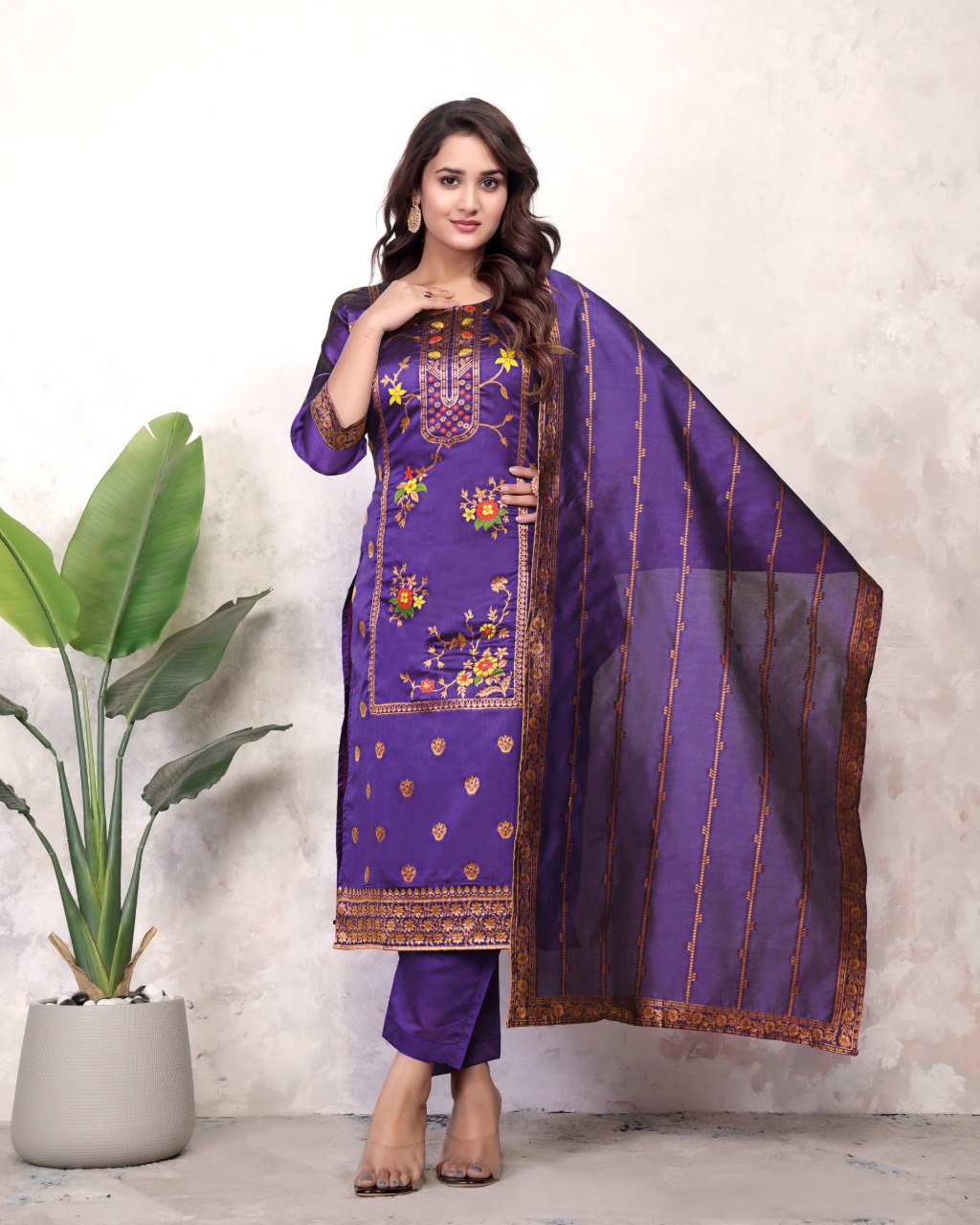 Introducing New Kurti Dupatta & Bottom Set 👗✨